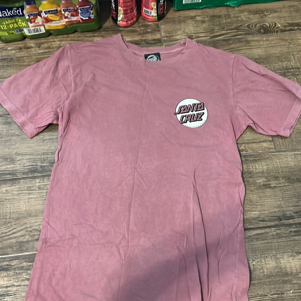 pink santa cruz shirt, small, shirt sleeve